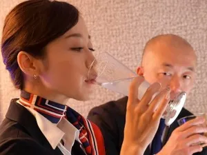 Cậu em ở quê lên được chị dâu vú to dùng lồn tiếp đãi