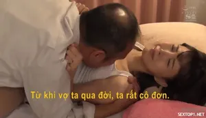 Anh cấp trên tống tình cô con gái ngổ ngáo của chủ cửa hàng tiện lợi